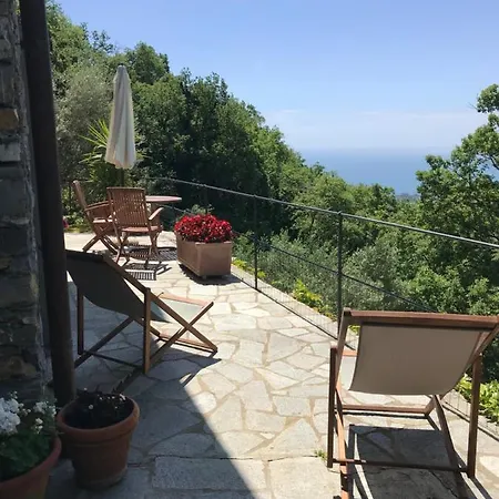 Homes In Genoa - Riviera Retreat Apartament *